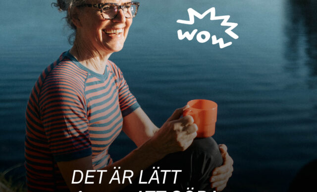 Glad kvinna