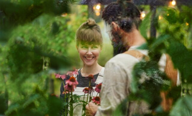 naturum getterön kvinna i växthus